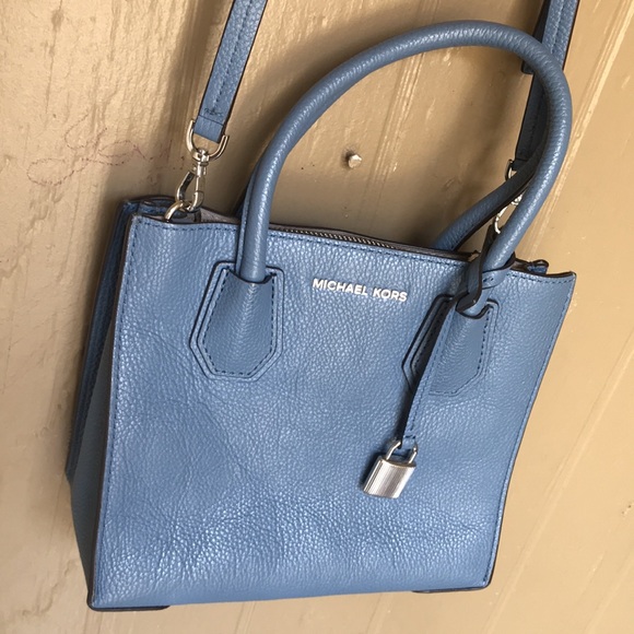 Michael Kors mini crossbody leather bag - Picture 2 of 15